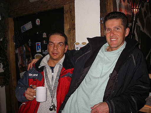 105-0569_IMG.JPG (33615 Byte)