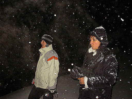 Nachtwanderung im Schnee